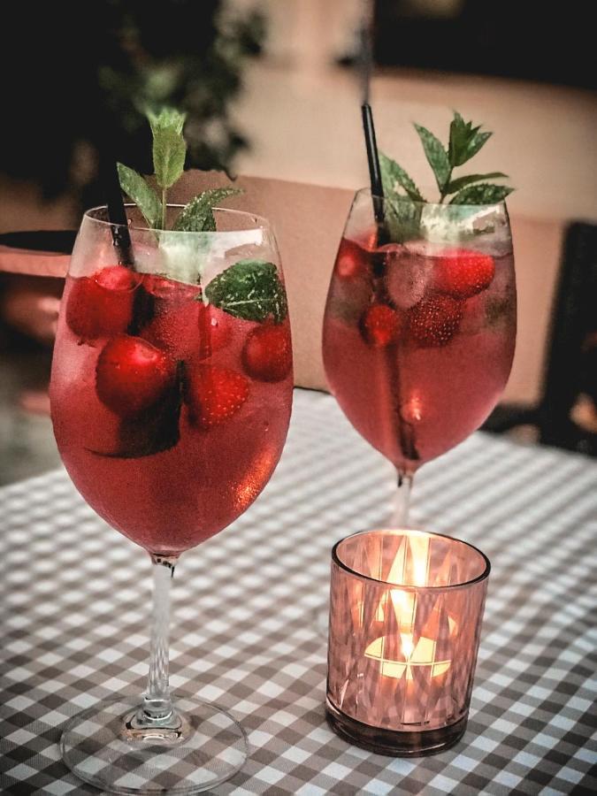 Restaurant Pansion Wien Cierny Brod Экстерьер фото