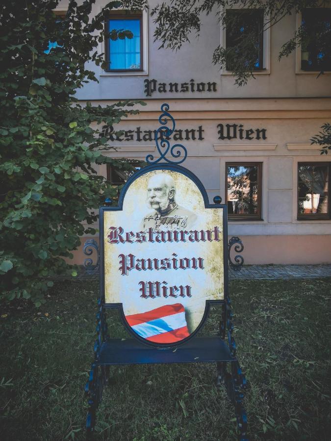 Restaurant Pansion Wien Cierny Brod Экстерьер фото