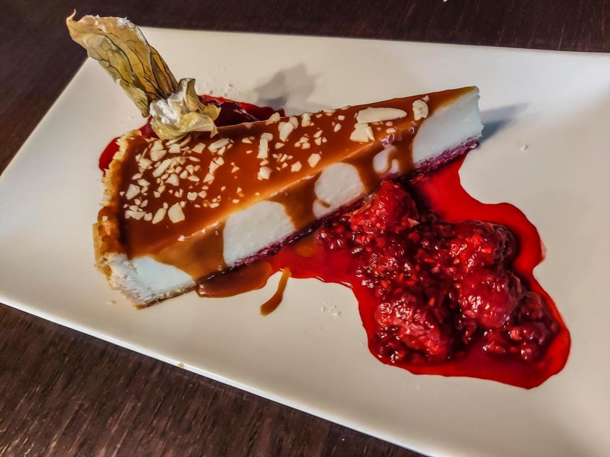 Restaurant Pansion Wien Cierny Brod Экстерьер фото